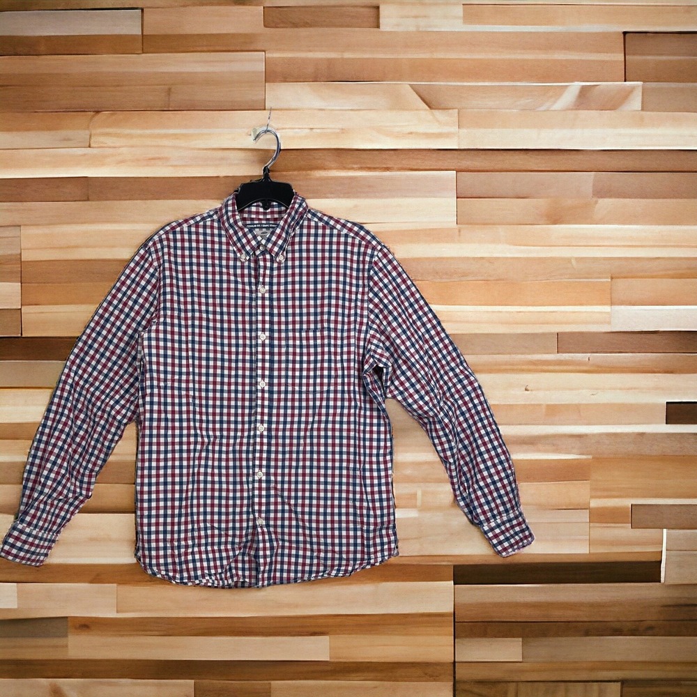 Old Navy Regular Fit The Classic Shirt Size Large Red, Blue Plaid Button Down